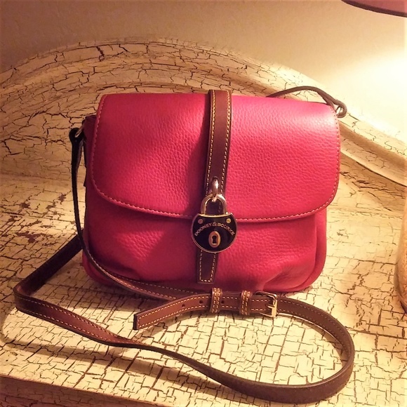 Dooney & Bourke Handbags - Dooney & Bourke Crossbody NWT